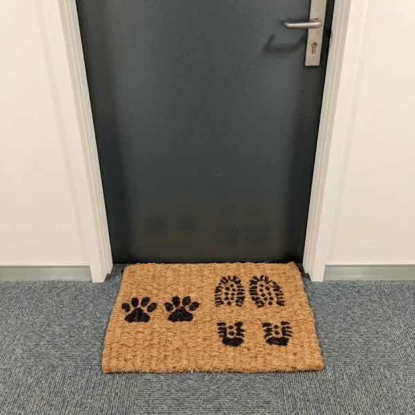 Alfombra de Coco Huellitas 62x40