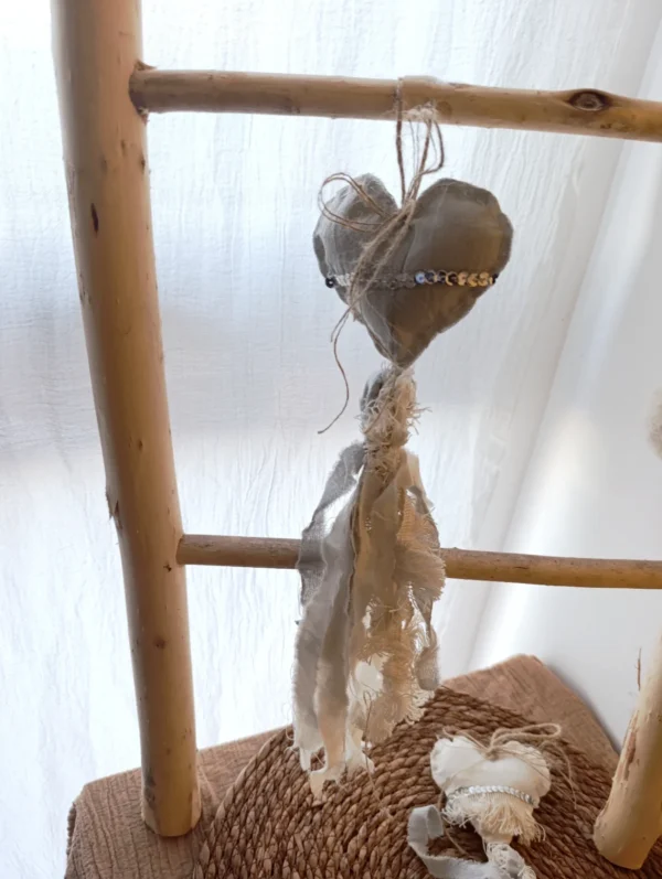 Adorno Colgante Corazón de Tela