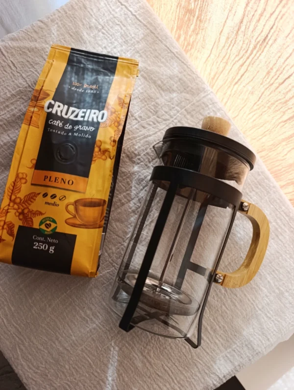 BOX 12 Cafe Listo