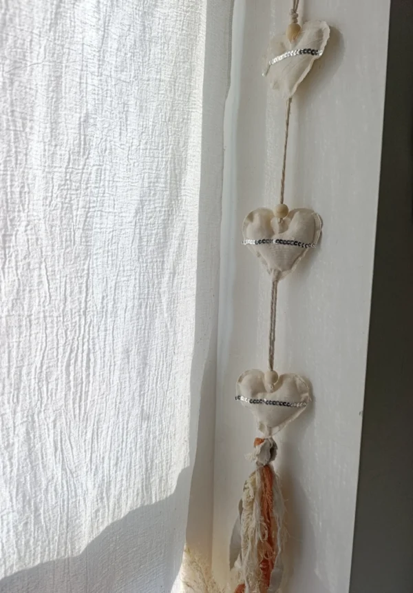 Cadena de corazones ( hilo ) + Borla