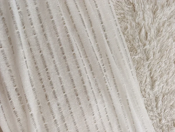 Manta / Pie de cama tejido calados