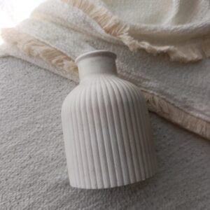 Florero yeso campana marmolada